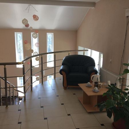 Hotel Paulina Falesti Екстер'єр фото