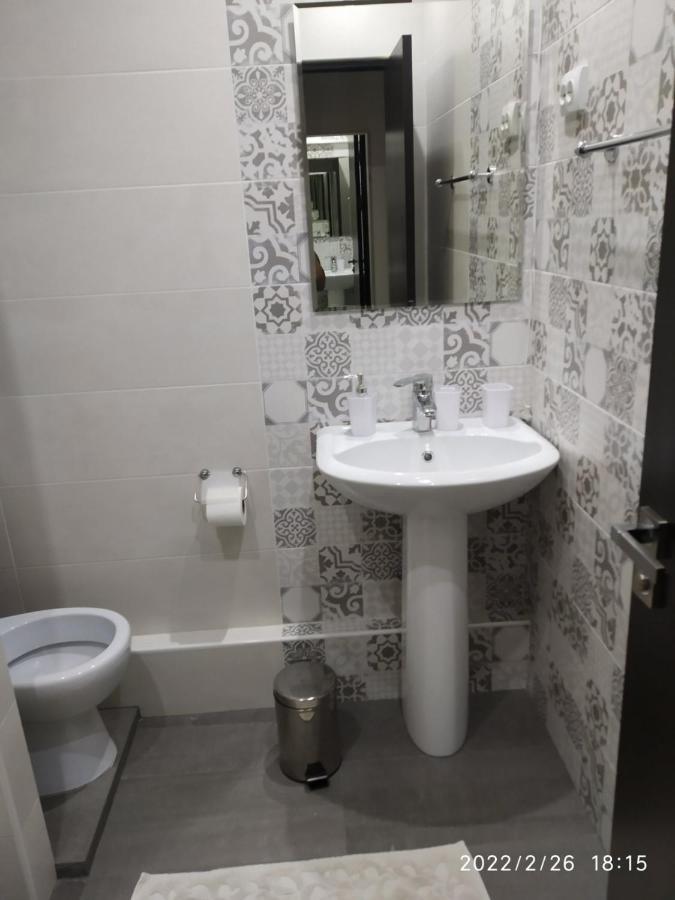 Hotel Paulina Falesti Екстер'єр фото