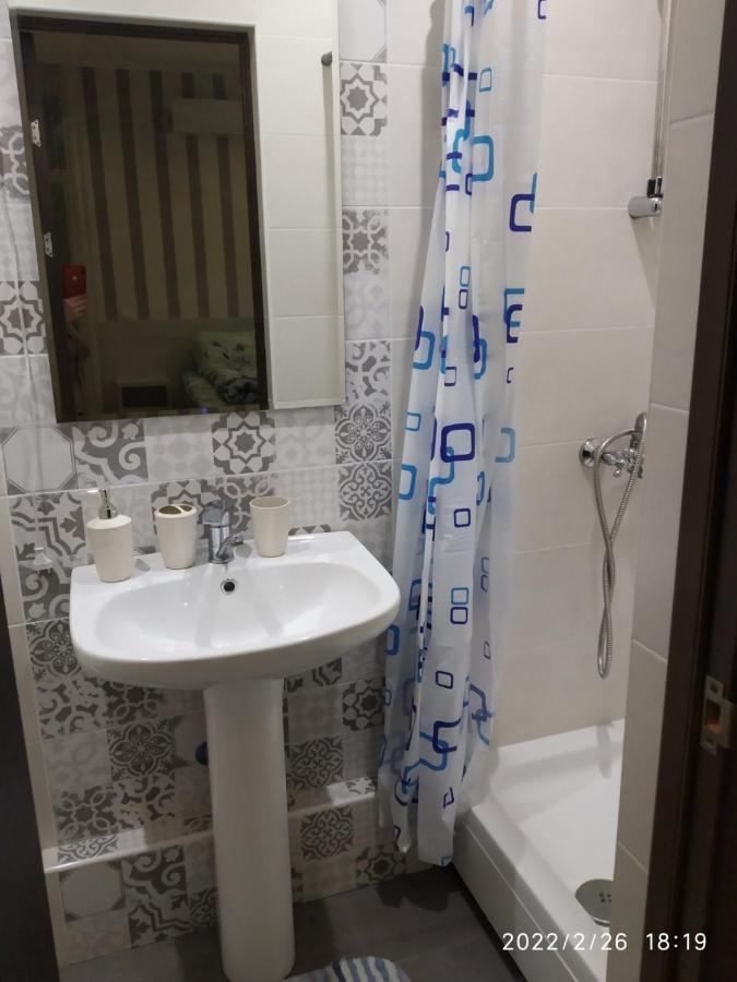 Hotel Paulina Falesti Екстер'єр фото
