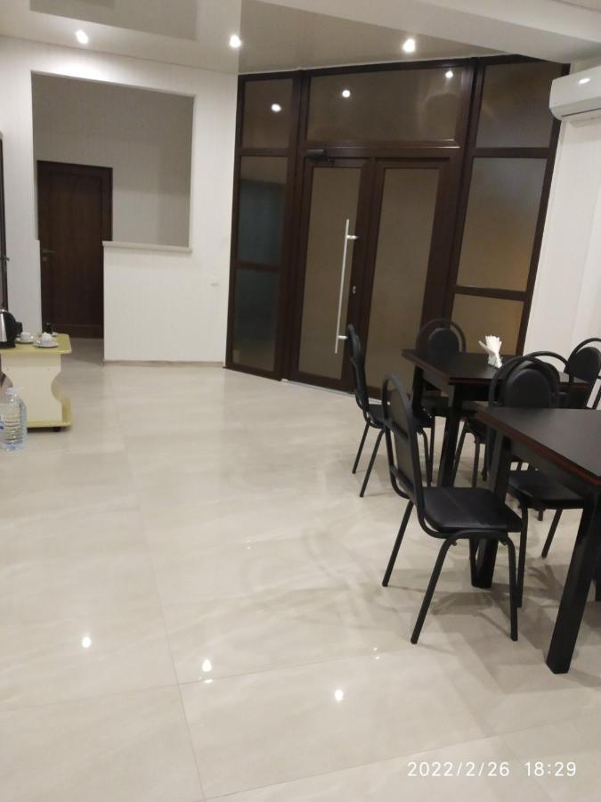 Hotel Paulina Falesti Екстер'єр фото