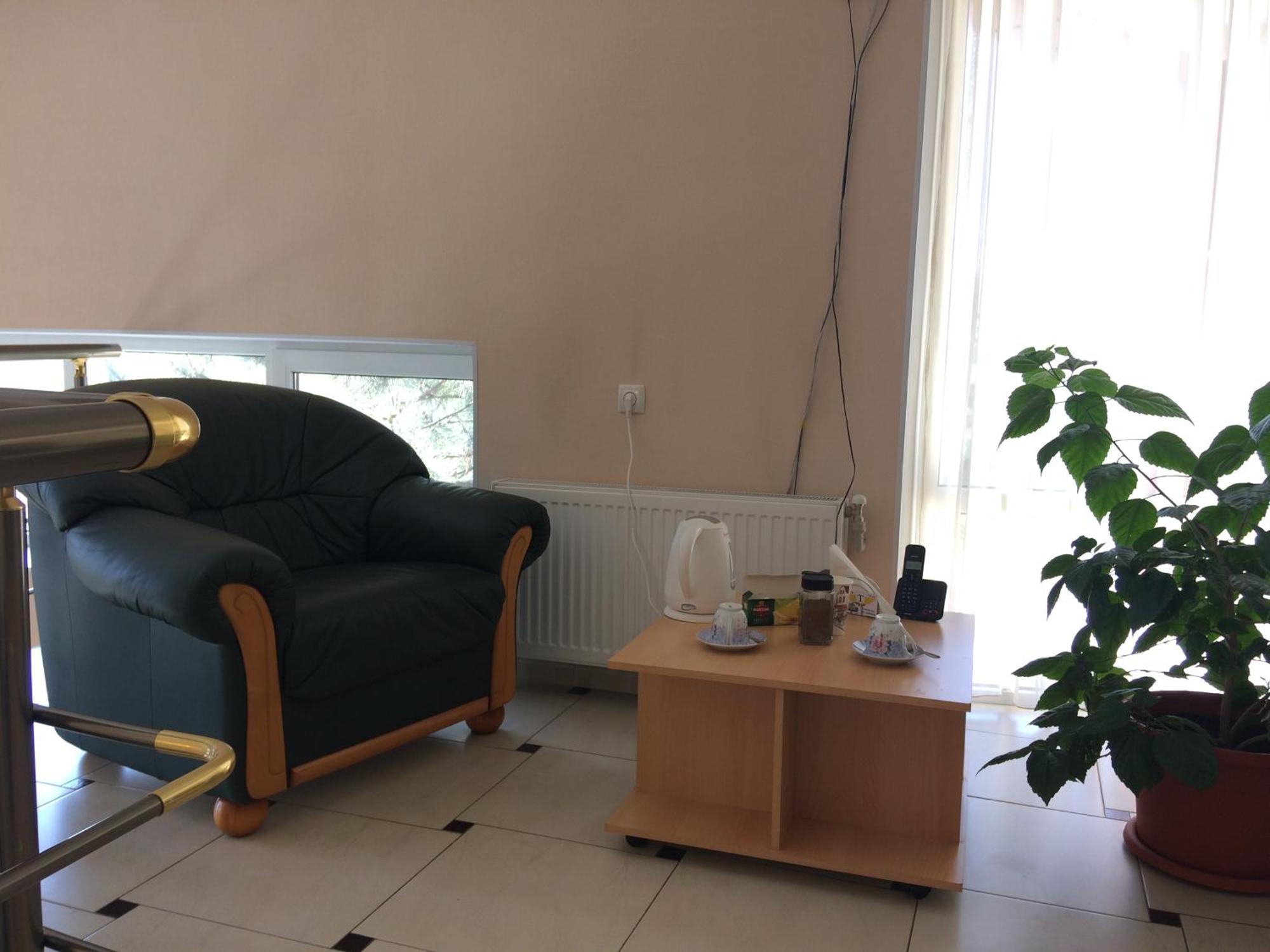 Hotel Paulina Falesti Екстер'єр фото