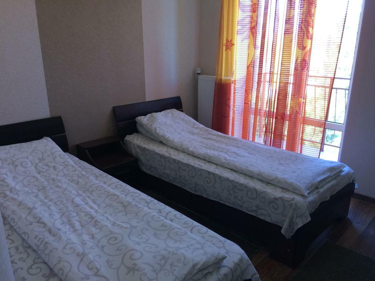 Hotel Paulina Falesti Екстер'єр фото