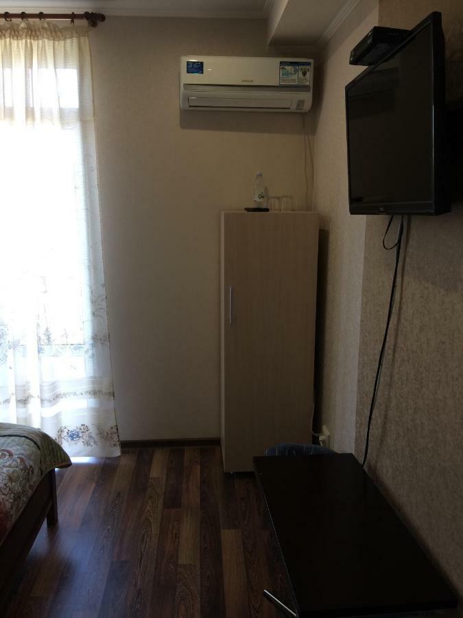 Hotel Paulina Falesti Екстер'єр фото